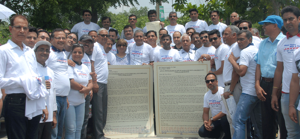 Halla Bol angry buyers against builders, has led to a divorce and suicide