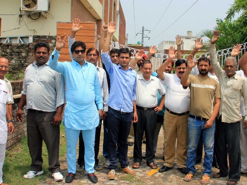 protest, pathankot protest, protest against mobile tower, pathankot, amritsar