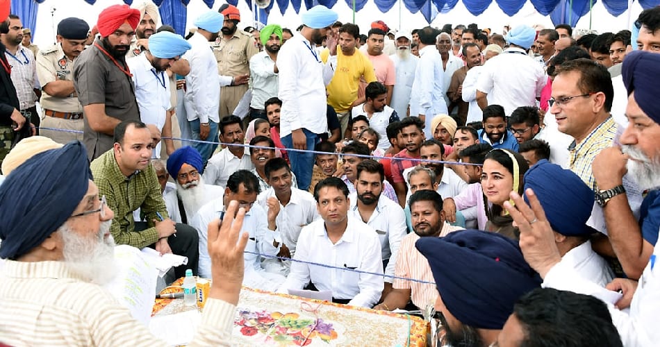 punjab cm, punjab cm badal, cm prakash singh badal, punjab govt, muktsar, punjab