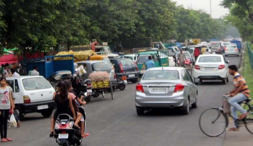 trafic jam, apni mandi, trafic jam in sector 14 panchkula, panchkula police, panchkula