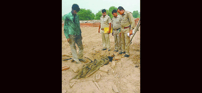 The death of two sisters fell into the furnace, commotion