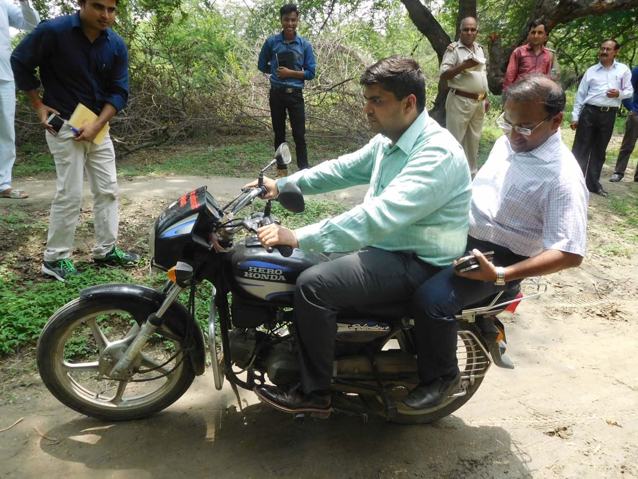DM bike arrived in the village of Ganges.