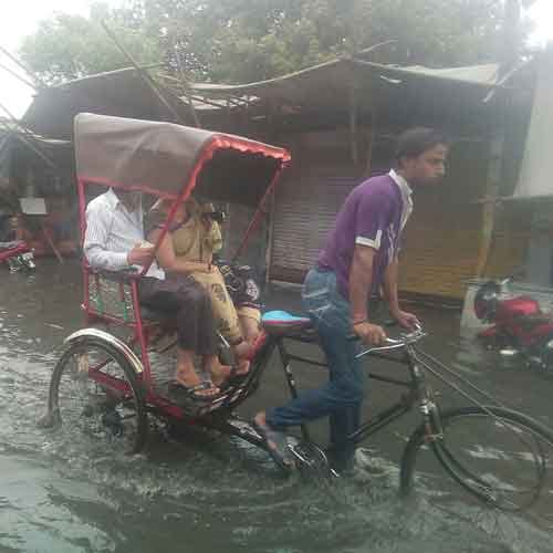 Sulking rain gods, people Trse rain