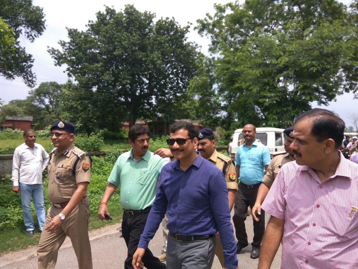 IG ands commissioner check fertilizer