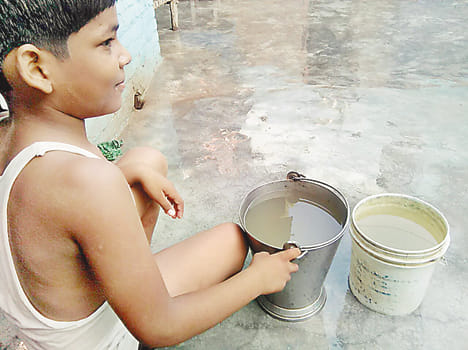 Demand for clean water supply to the people