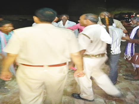 The teenager beat roadways, police beating of driver