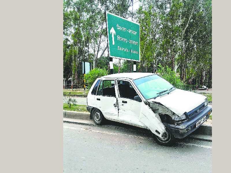 road accident, zirkpur, Tippar hit, car