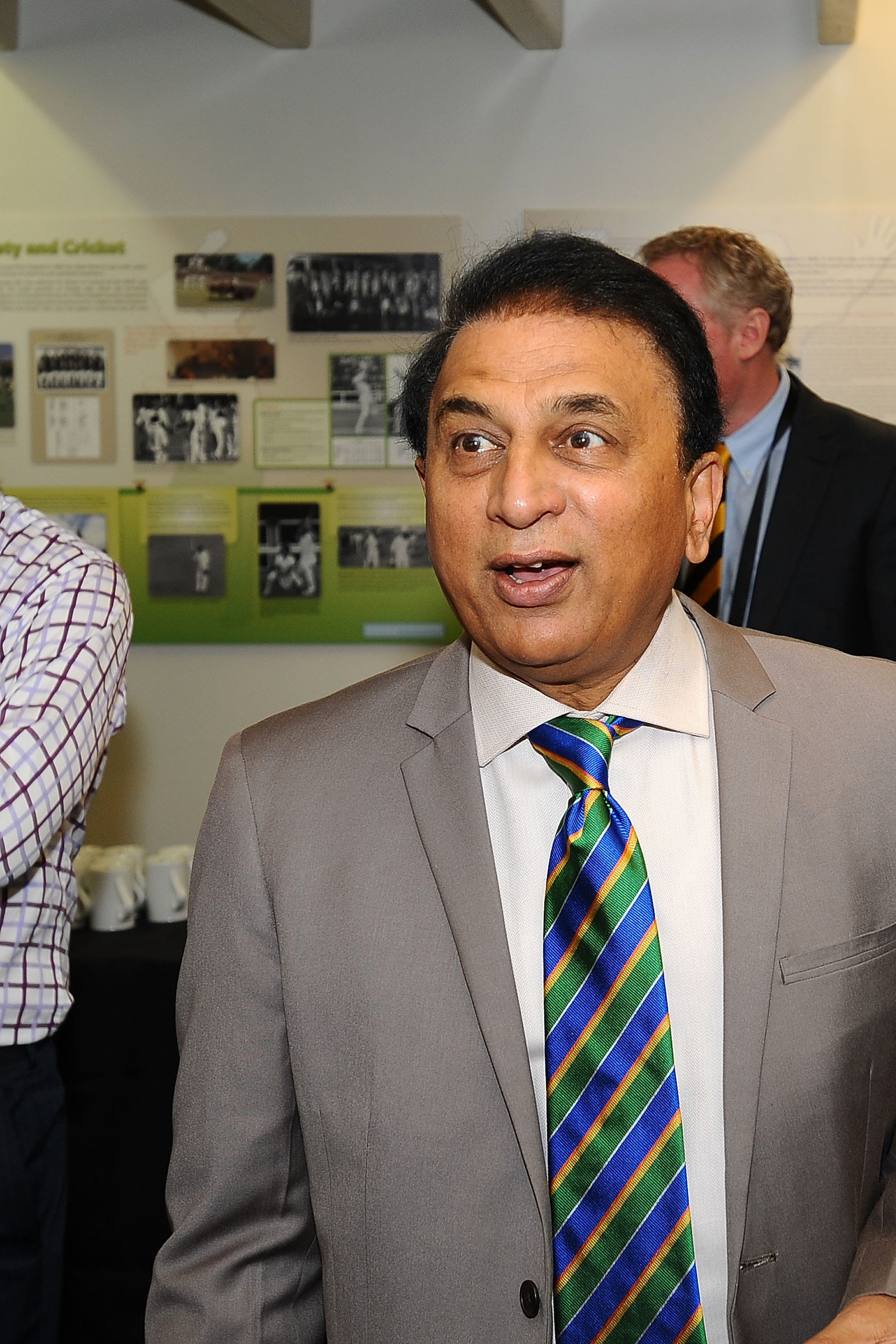   Team india former cricketer Sunil Gavaskar feels that Pointing finger at MS Dhoni is unfortunate
