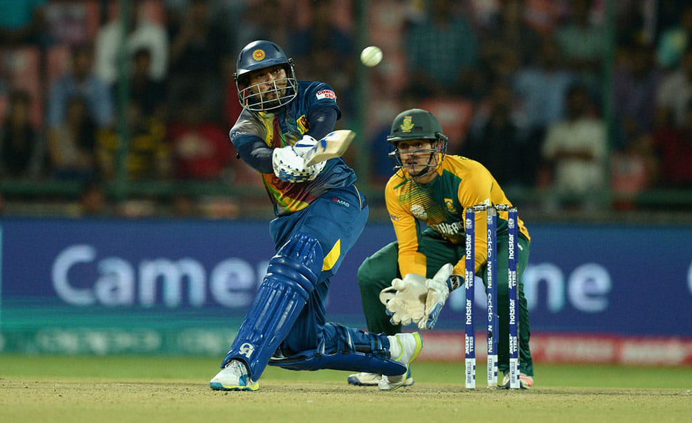 5 players who have played cricket for more than 20 teams