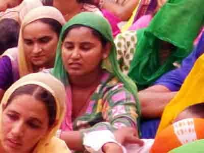 unique marriage, mandi adampur unique marriage, air soldiar groom, btec topper bride, haryana