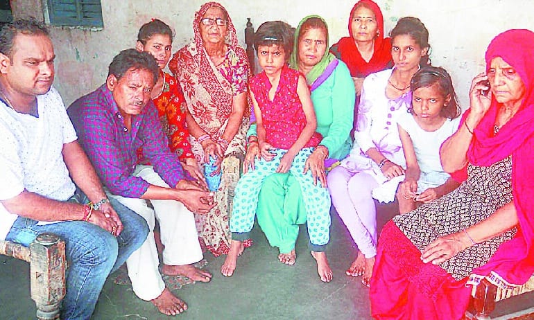 Six youths stranded in Kekdha curfew