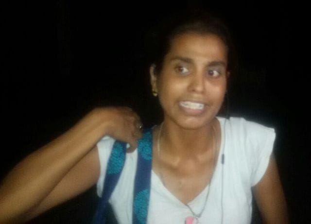 MBA student from auto mobile looted in Pink