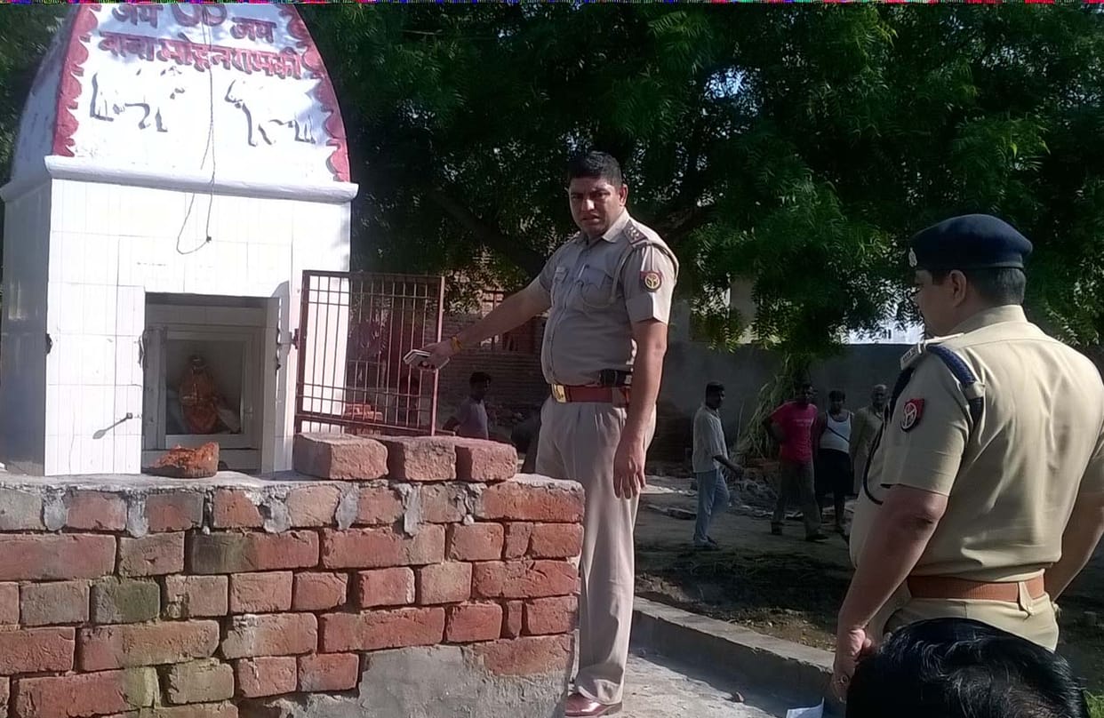  Transactions in the two communities clash , five injured
