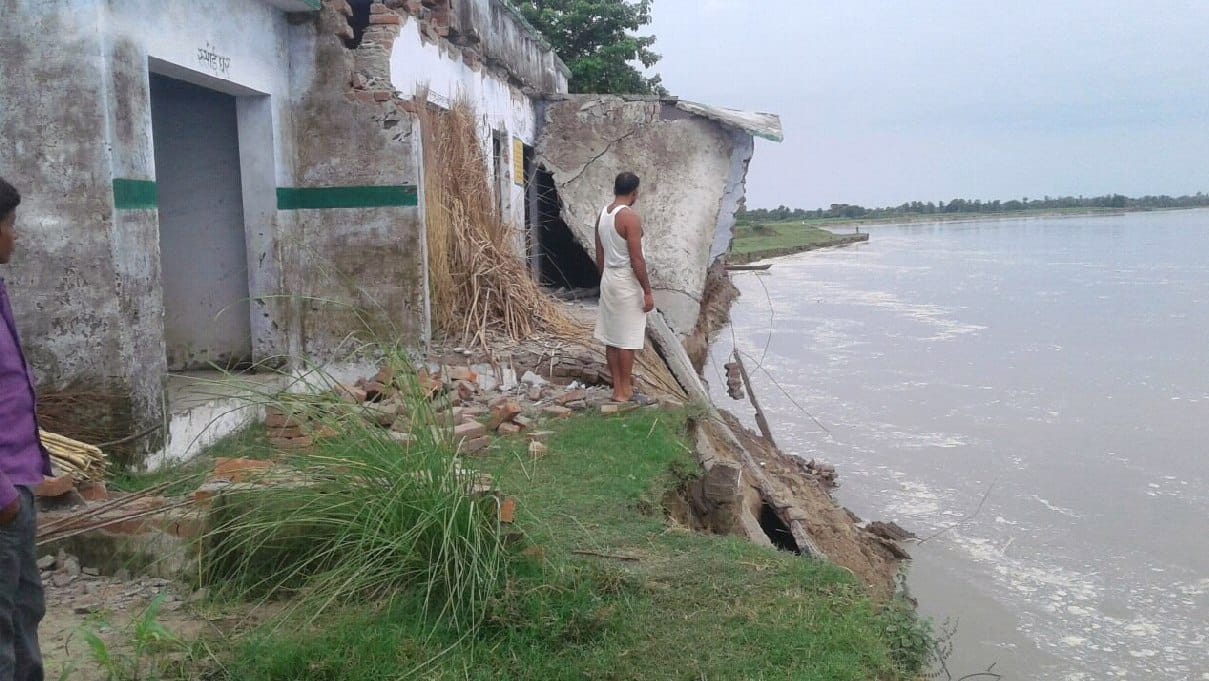 Half of the fallen school Lalpur Ghagra river