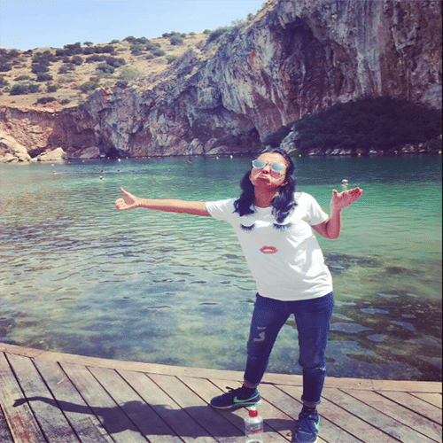 Pakistani woman went on her honeymoon without husband
