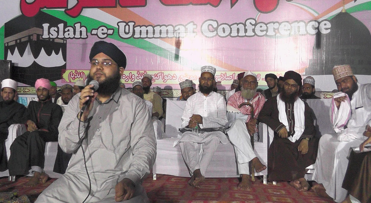 islaam ke maayane salaamatee hai, dahashatagardee nahin