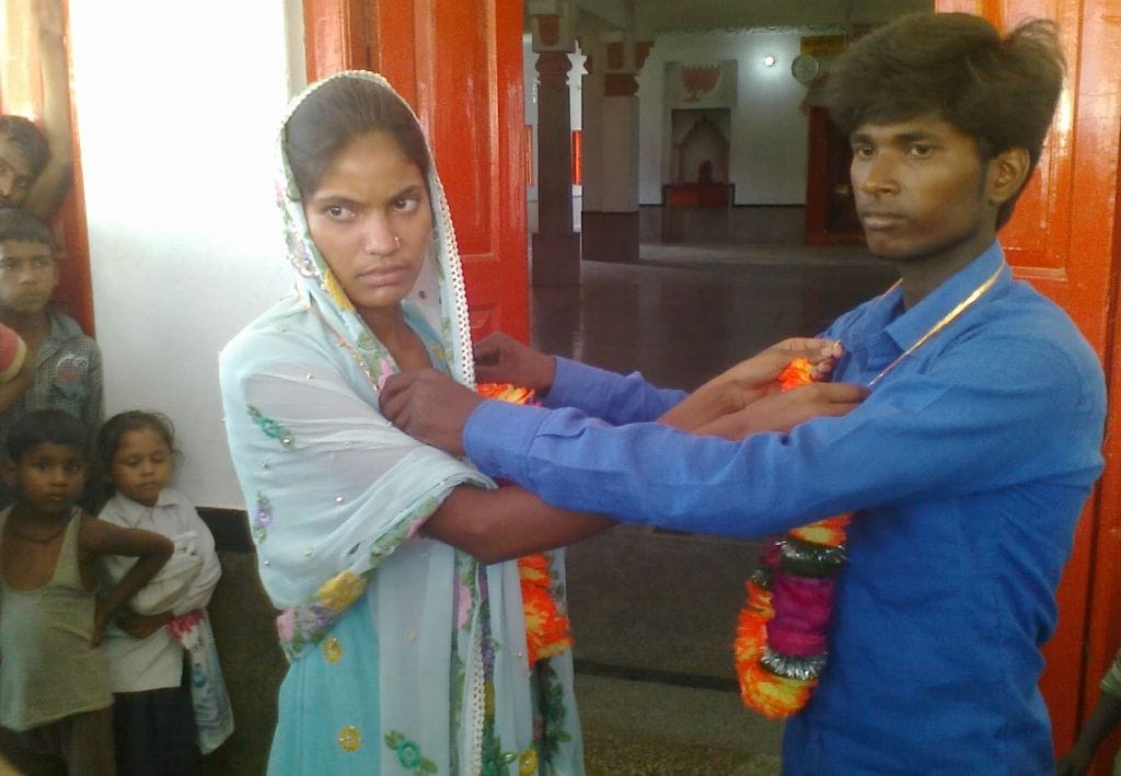 The couple got married in the temple Kin