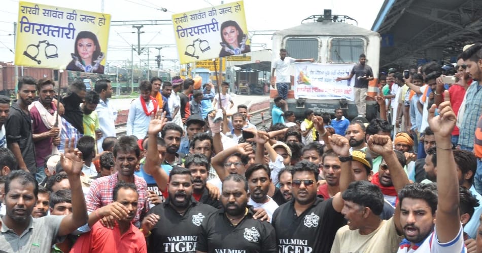 controversial statement of rakhi sawant, balmiki community stopped shatabdi