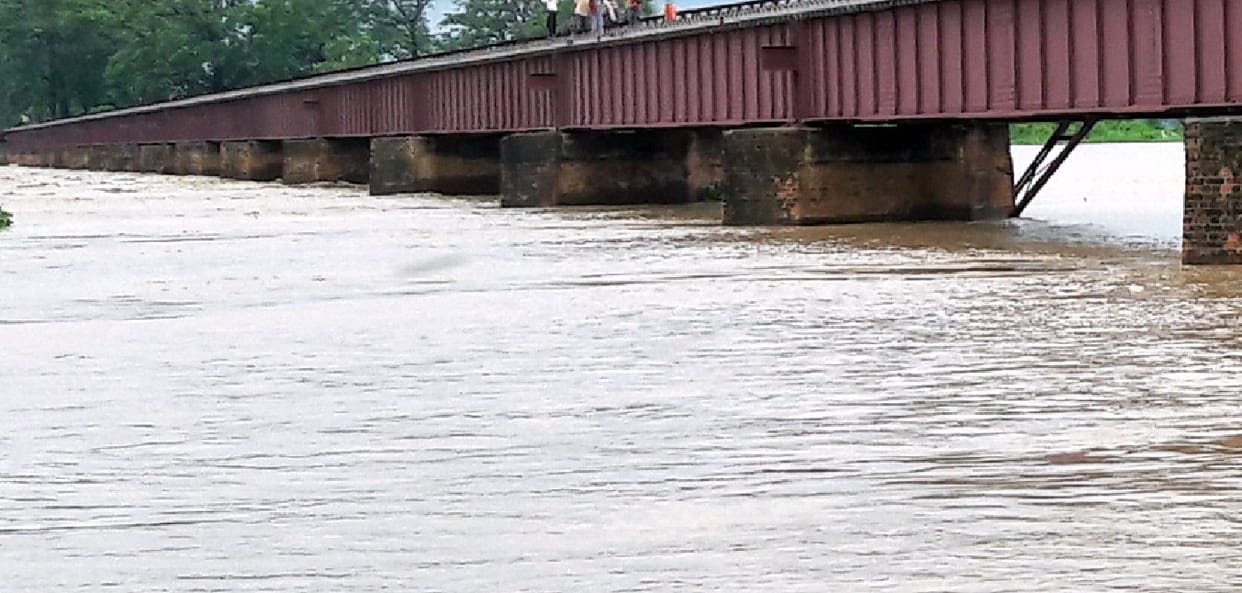 Sharada 93 cm above the danger mark