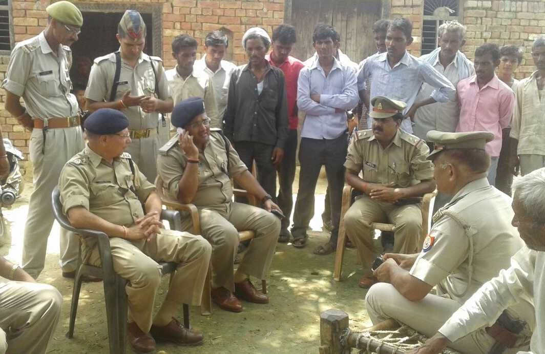 Wounded in the attack after father Son also killed, police cordon