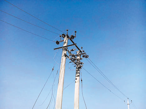 Five years more than a dozen villages Disilluminato