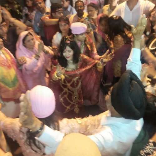 Radhe Maa Paid Obeisance and Dance in chintpurni temple una Himachal Pradesh