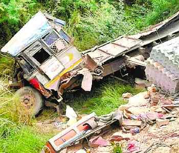Four killed in accident, 10 injured