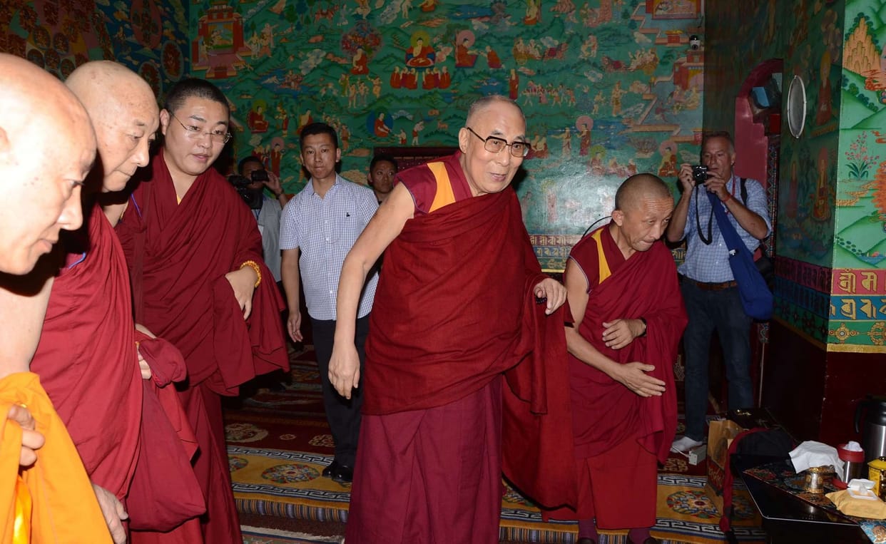 dalai lama inaugurated bodh mahakumbh in rewalsar mandi himachal pradesh