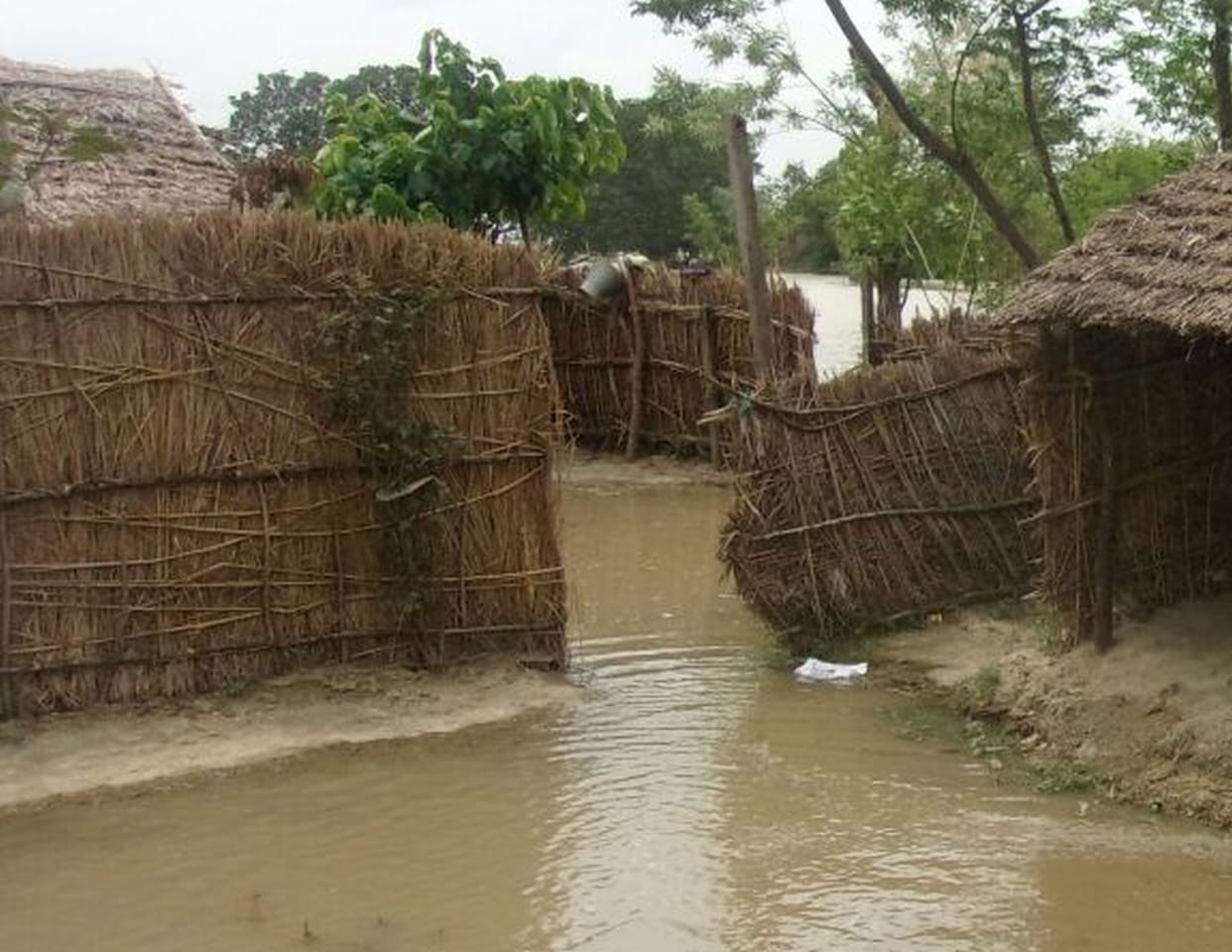  Mahsi six villages submerged by floods