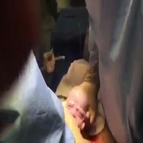Mother filmed her entire caesarean on her iPhone