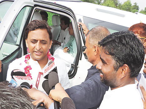 The hands of the mob stopped Fleet CM