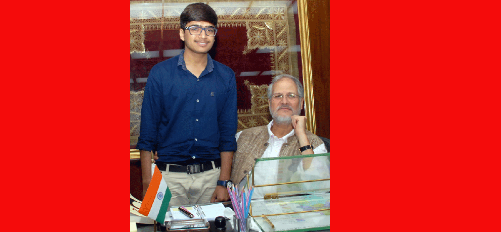 Deepanshu JEE topper from LG, said Najeeb Jung wishes
