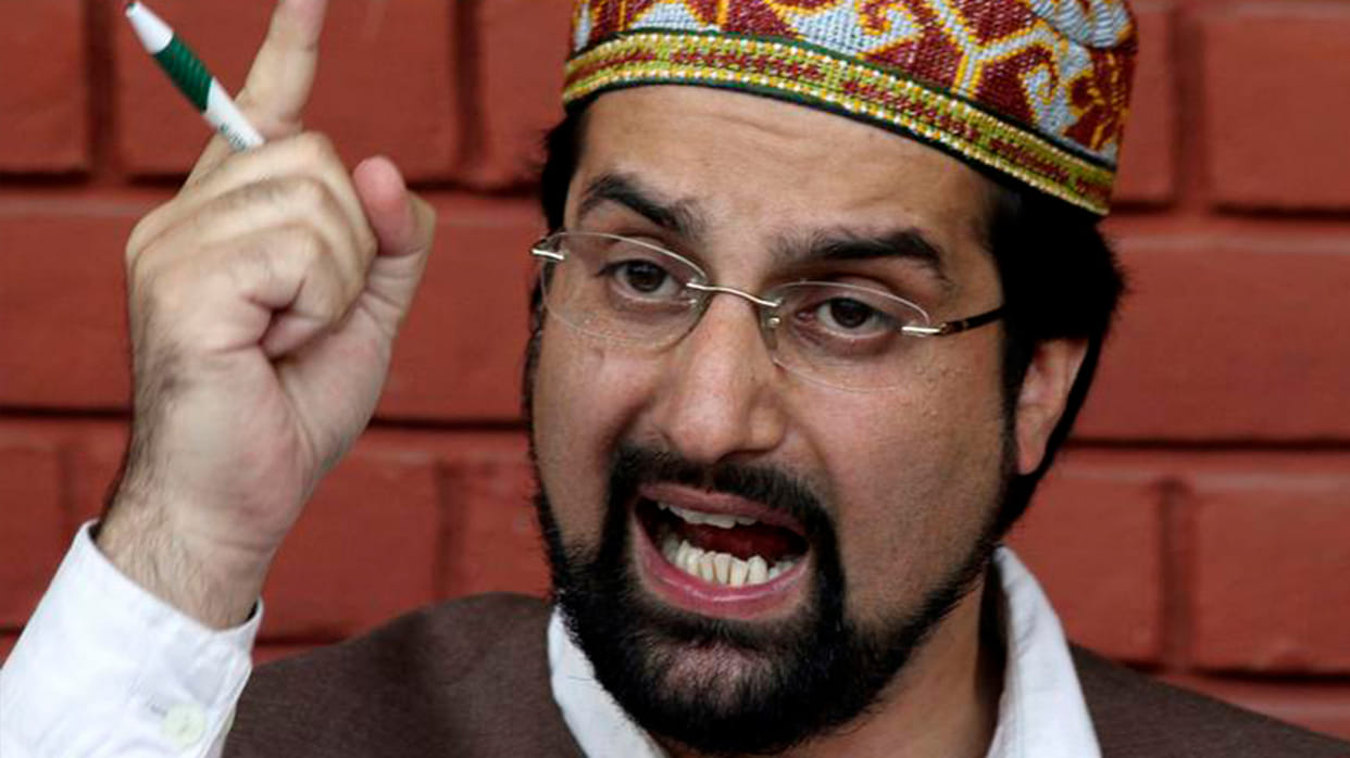 Ready to negotiate with the Central without any condition: Mirwaiz