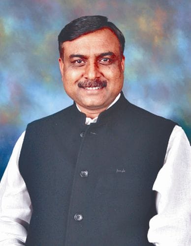 bjp's seniour leaders out from state executive