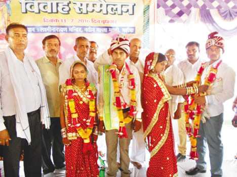 48 couples tied the knot