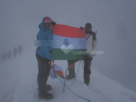 Arunima sinha Climbs at sixth highest peak of the world.