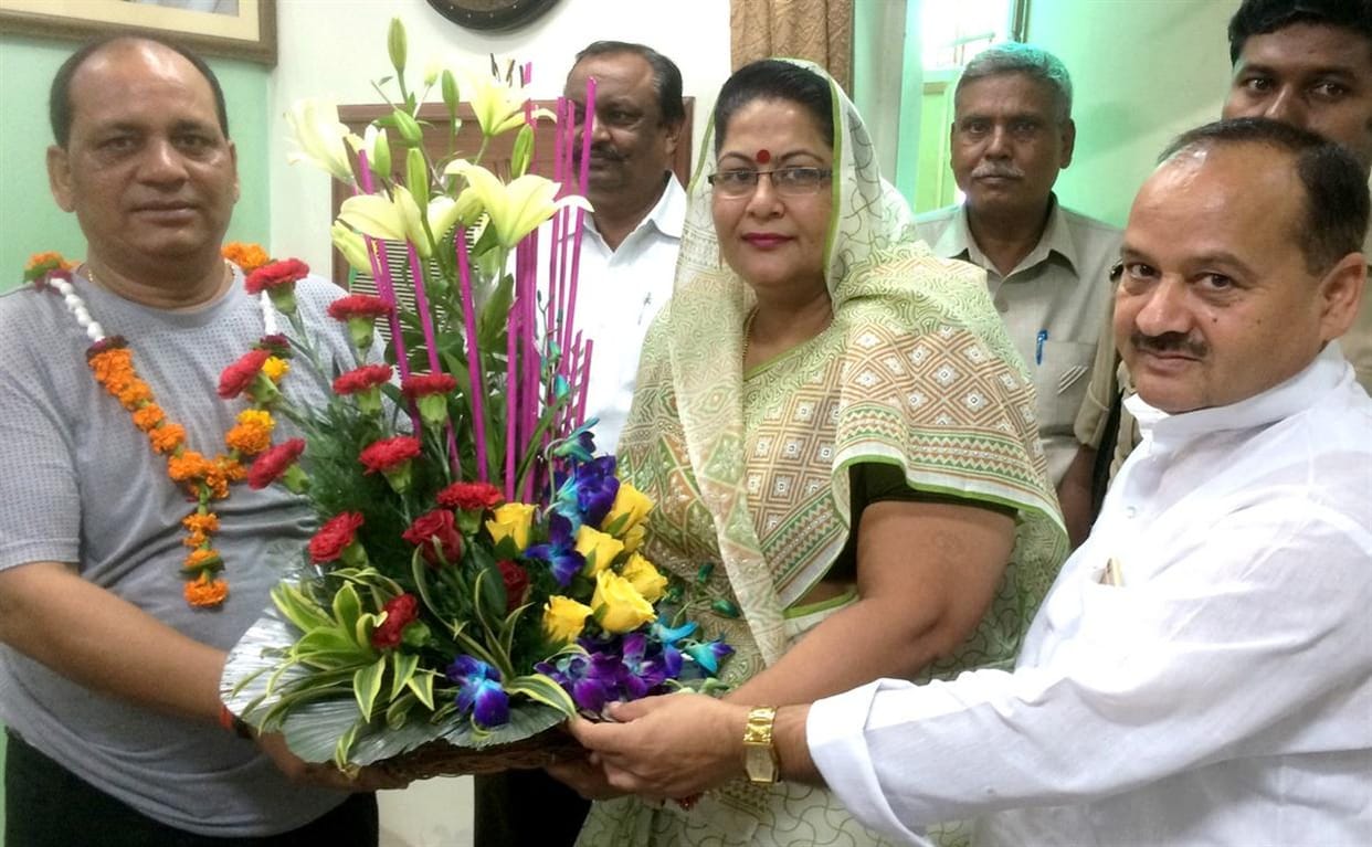 BJP set to form the government in 2017