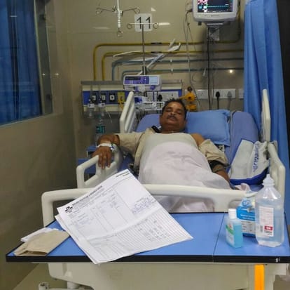 An IAS attacked by his subordinate in Lucknow.