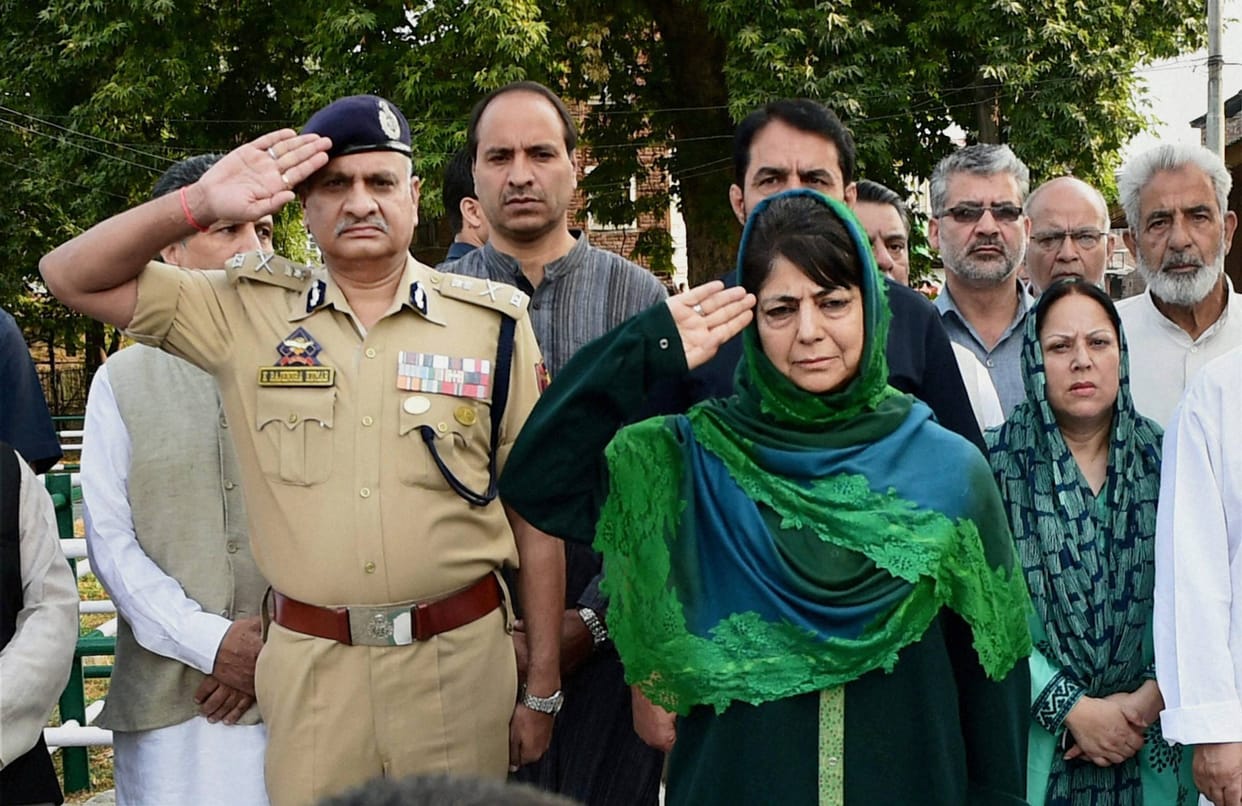 the families of martyrs will get facilities like policeman in jammu and kashmir