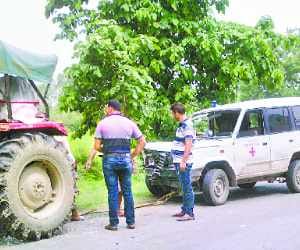 Ambulance and jeep collision, innocent deaths, 11 people injured