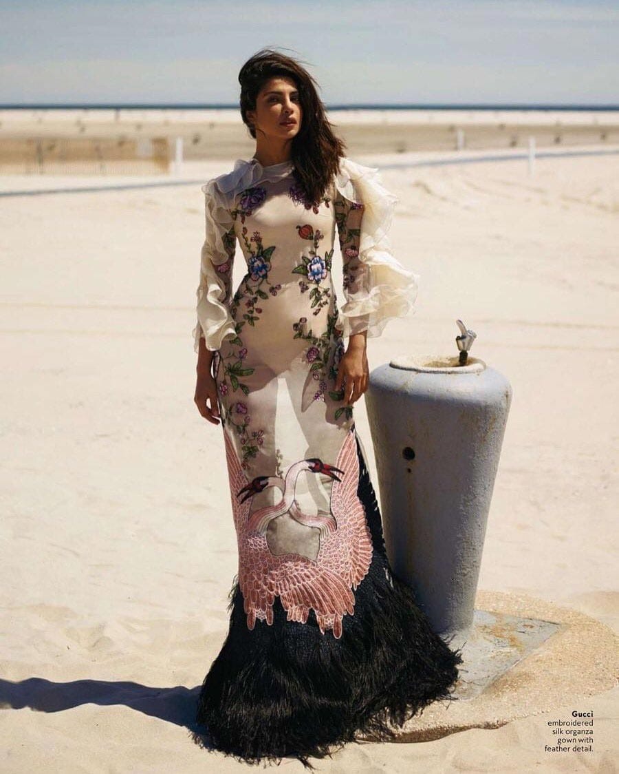 Priyanka Chopra will not sign a Bollywood film till mid-2017