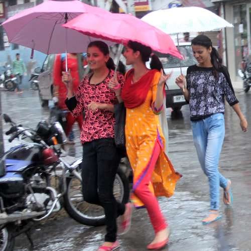 Heavy rain in himachal Pradesh