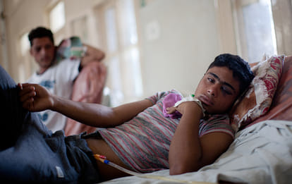 huge numbers report critical eye injuries in kashmir
