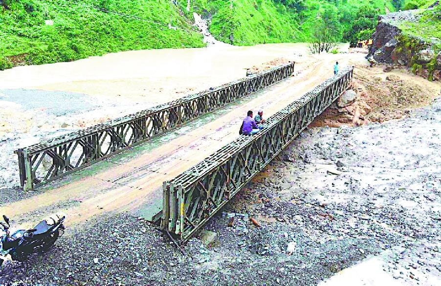 The lure of the Valley Bridge debris Hrdia