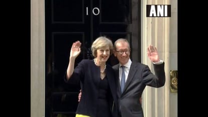 david cameron resigns as pm of britain , theresa can be the next PM