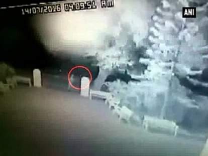 Unidentified men attack Tomlinson Church
