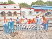 railway traik, barigates, working, fatehabad, harayana
