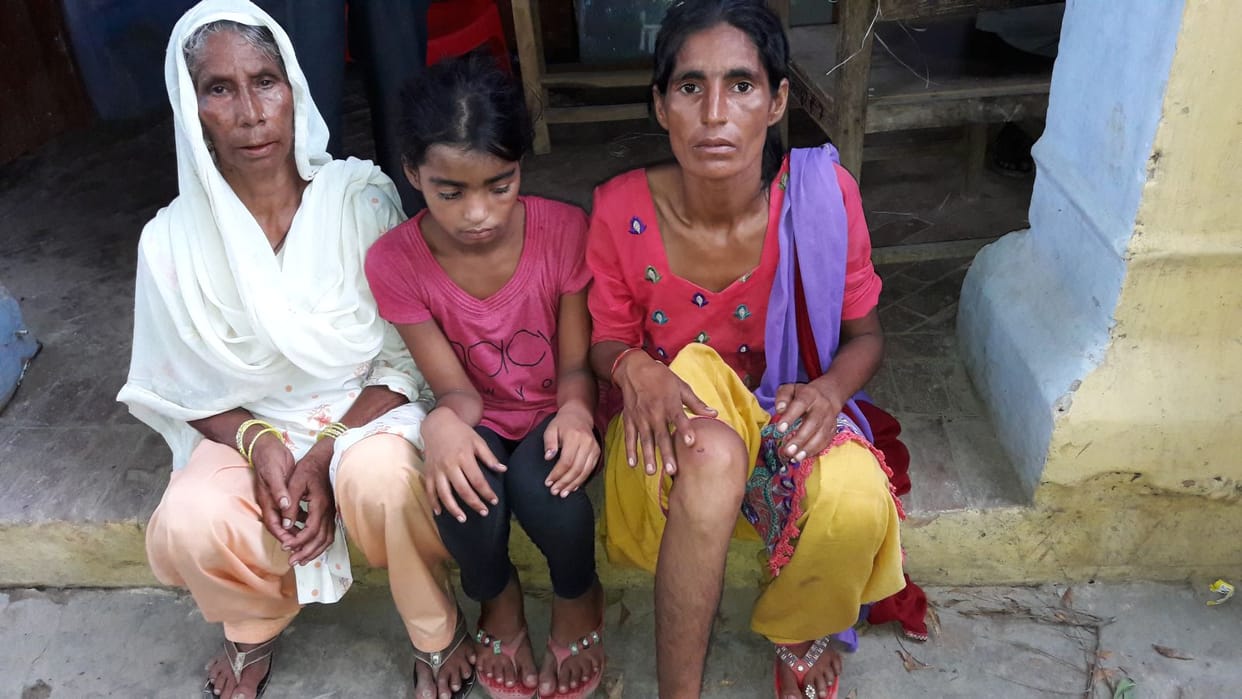 Family hostage Given to torture