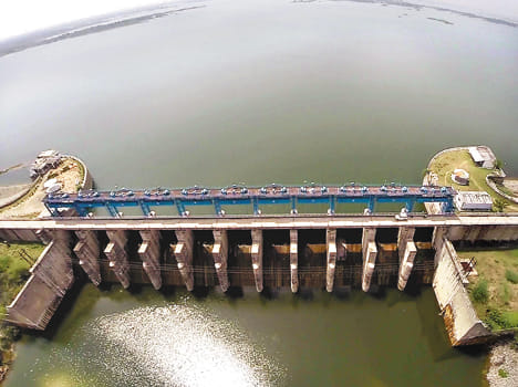 Maudaha dam had been dead well drained