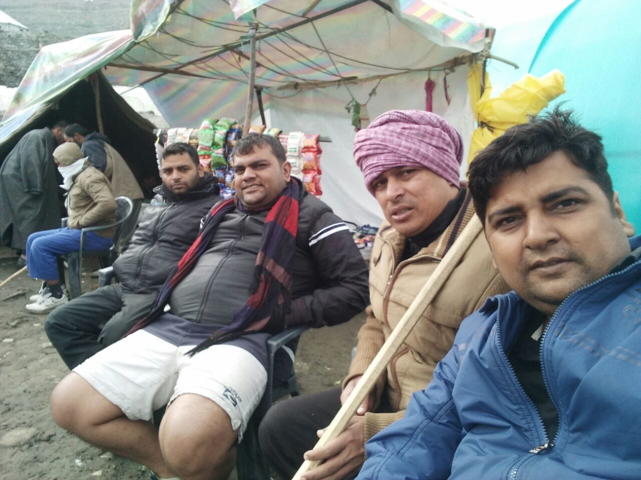 altaf ahmed soofi helped amarnath tourist in lucknow